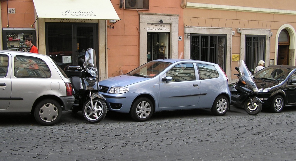 Parking.in.rome.arp.jpg